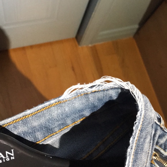 Blue Jeans - Picture 9 of 10